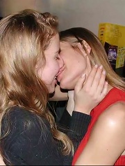 girls kissing megamix 44